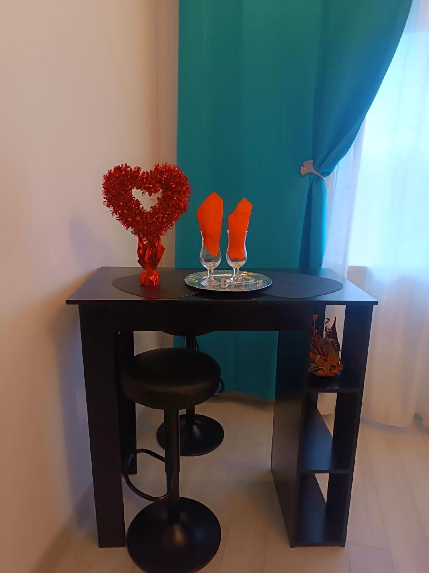 Eduard Elegance Rin Apartment